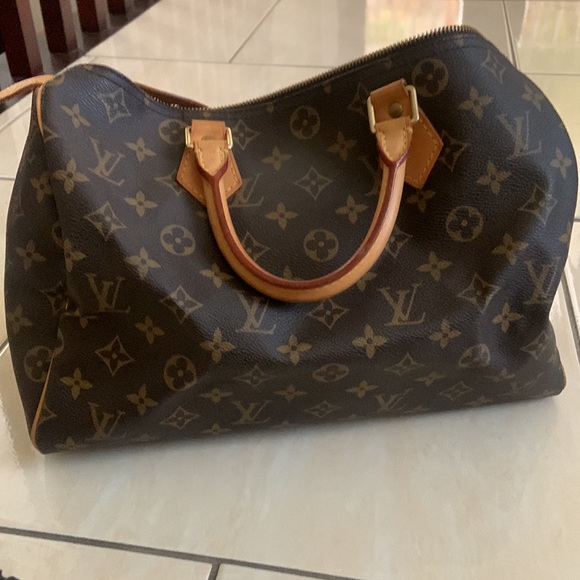 Authentic preloved Louis Vuitton Monogram Speedy 30 - Picture 4 of 8
